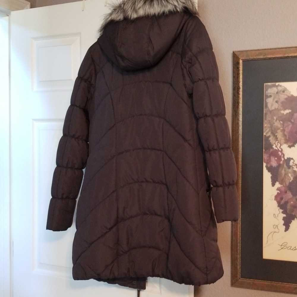 Coat - Picture 2 of 3
